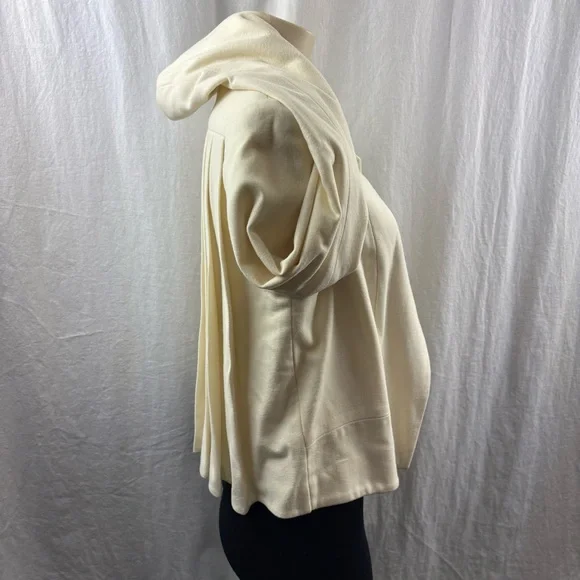 Kimberley Ovitz Cream Sophisticated Suit Jacket with Pleated Back 10 - Picture 5 of 10